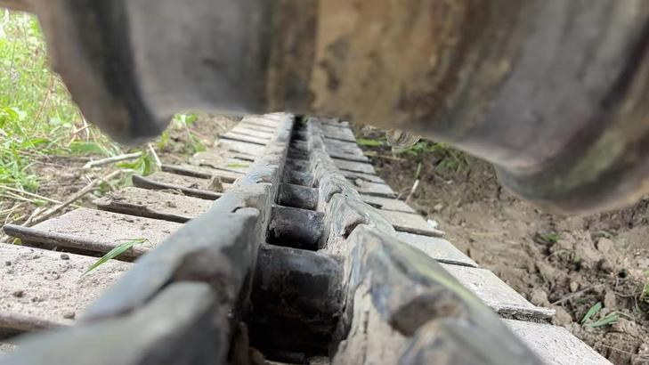 Buy XCMG XE135B Used Excavator / 1