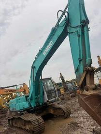 Buy Kobelco SK200-6 Used Excavator / 3 Buy Kobelco SK200-6 Used Excavator / 3