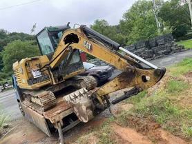 Buy Caterpillar 305.5 Used Excavator / 2 Buy Caterpillar 305.5 Used Excavator / 2