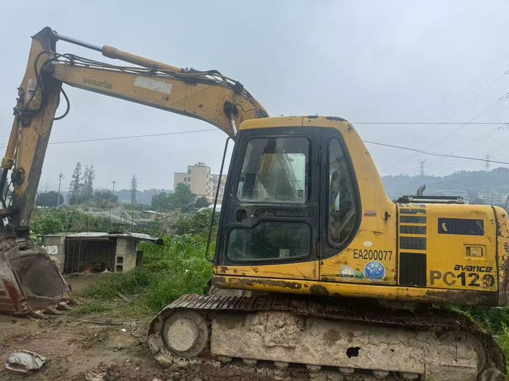 Buy Komatsu PC120-6E Used Excavator / 1