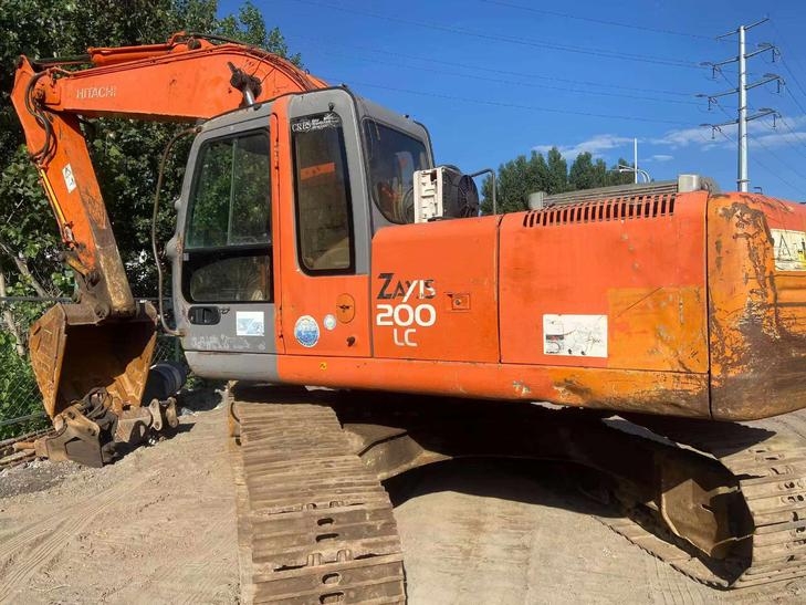 Buy Hitachi ZX200-6 Used Excavator / 1
