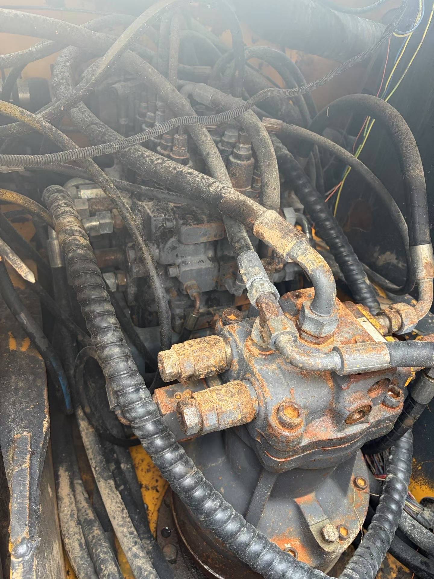 Buy XCMG XE150 Used Excavator / 7
