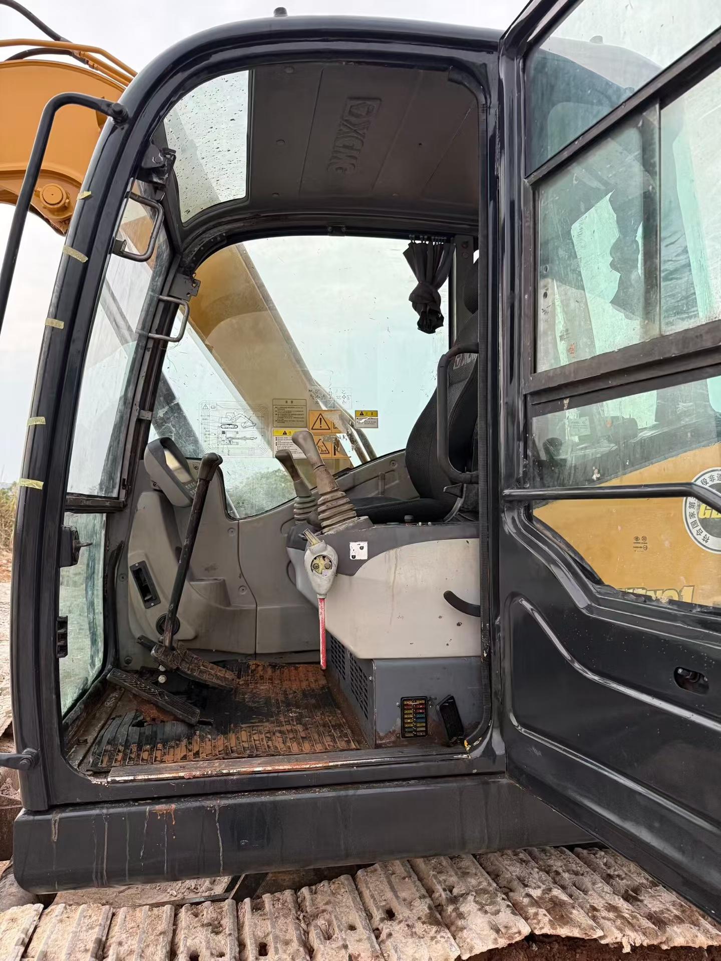 Buy XCMG XE85C Used Excavator / 9