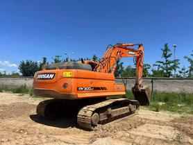 Buy Doosan DX260LC Used Excavator / 3 Buy Doosan DX260LC Used Excavator / 3