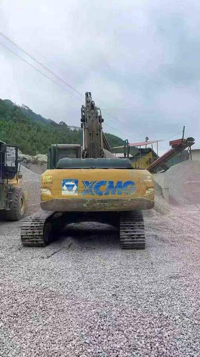 Buy XCMG XE260 Used Excavator / 1