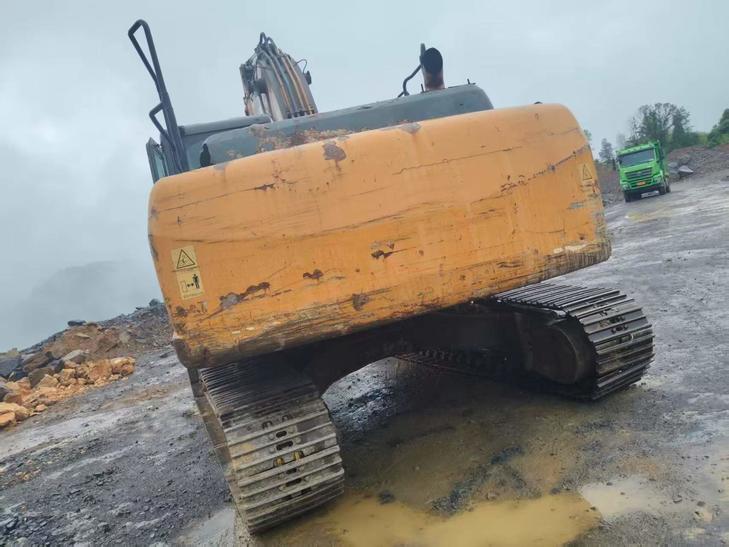 Buy Case CX260C Used Excavator / 1