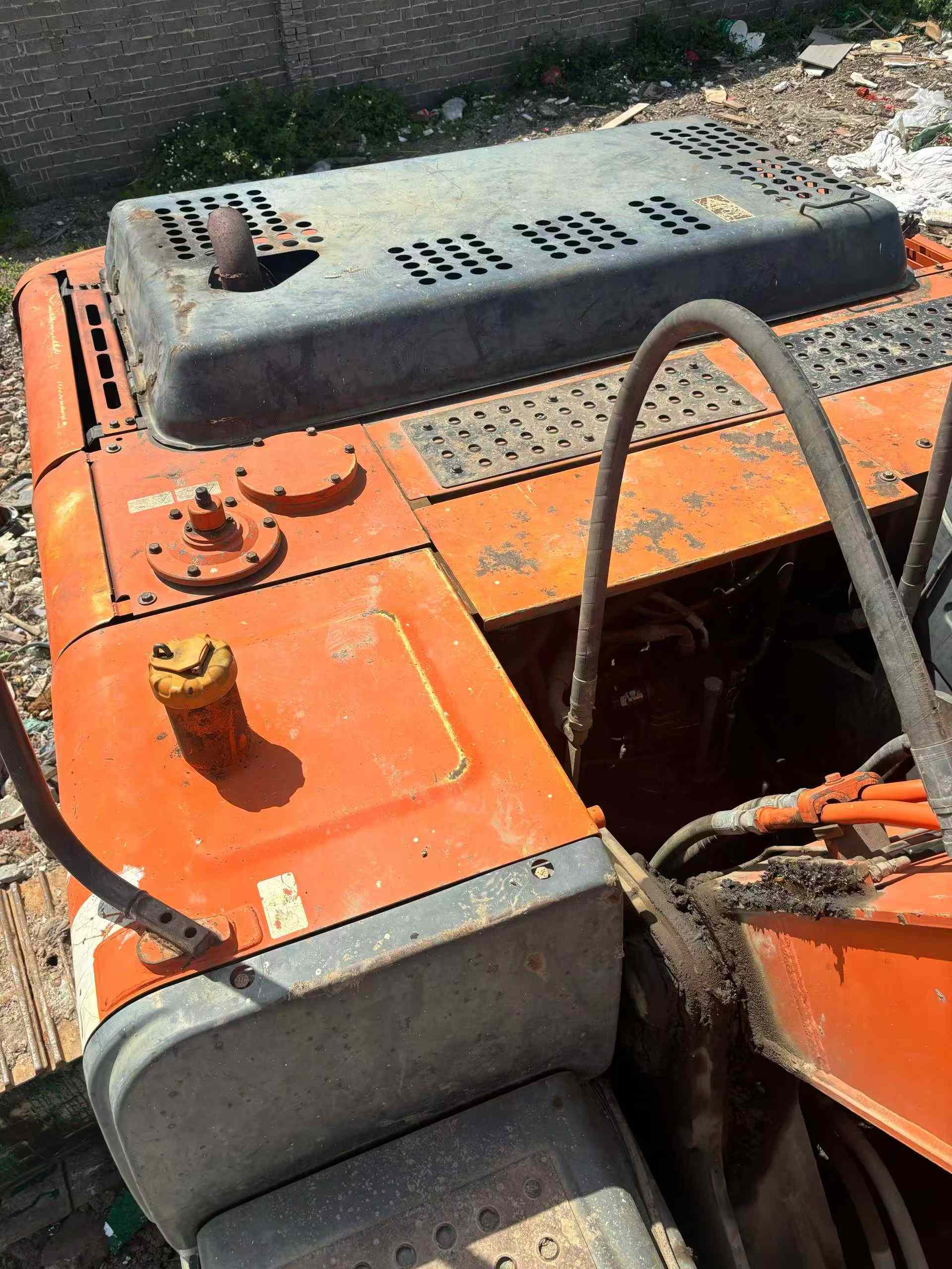 Buy Hitachi ZX200-3G Used Excavator / 4