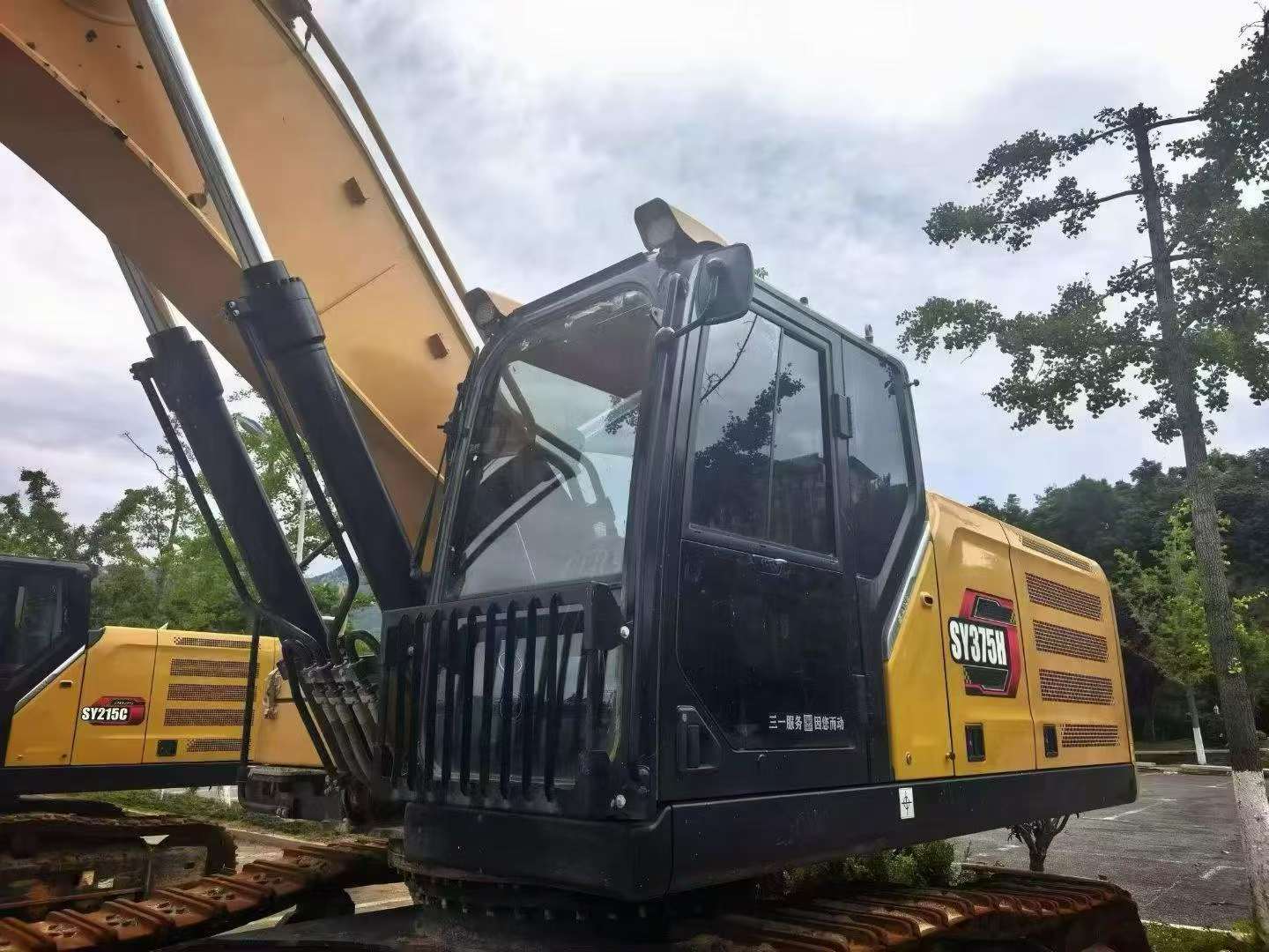 Buy Sany SY375H Used Excavator / 2