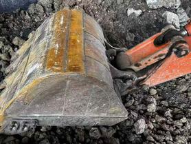 Buy Hitachi ZH200-5A Used Excavator / 9 Buy Hitachi ZH200-5A Used Excavator / 9