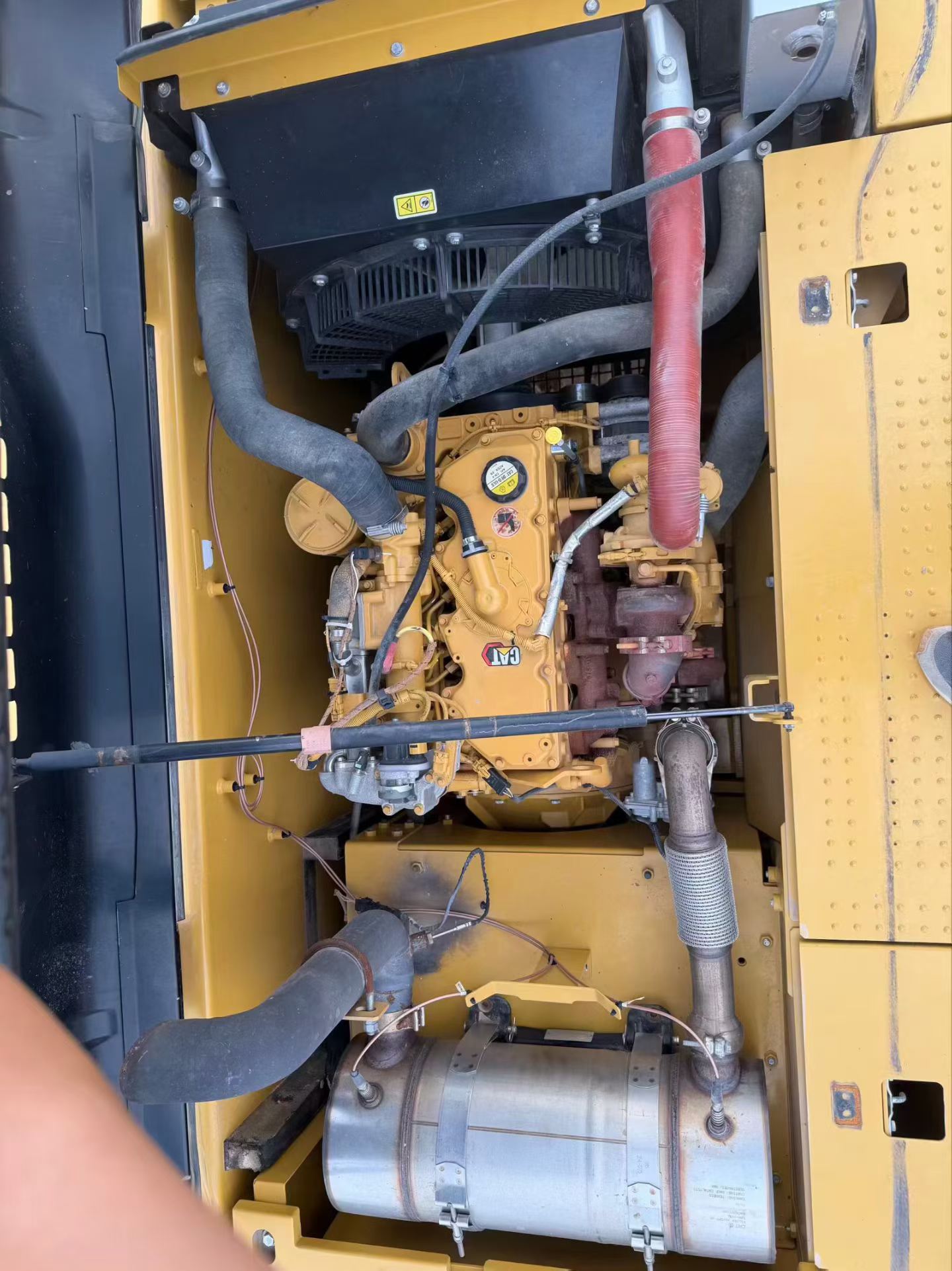 Buy Caterpillar 323 Used Excavator / 2