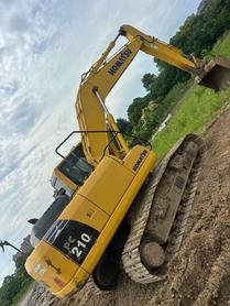 Buy Komatsu PC200-8 Used Excavator / 9 Buy Komatsu PC200-8 Used Excavator / 9