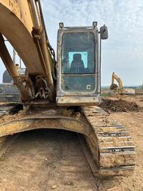 Buy XCMG XE335C Used Excavator / 4 Buy XCMG XE335C Used Excavator / 4