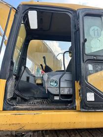 Buy Komatsu PC200-7 Used Excavator / 4 Buy Komatsu PC200-7 Used Excavator / 4