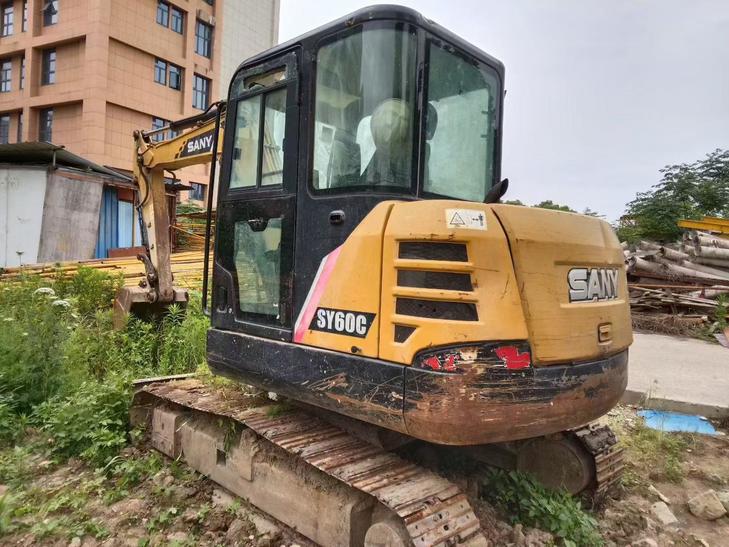 Buy Sany SY60 Used Excavator / 1