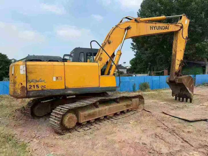 Buy Hyundai R215-7 Used Excavator / 1