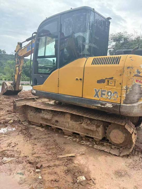 Buy XCMG XE75C Used Excavator / 1