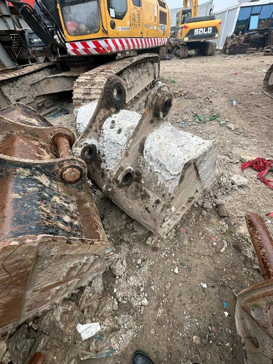 Buy XCMG XE200 Used Excavator / 1