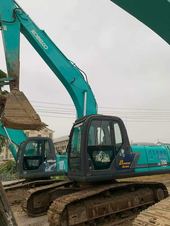 Buy Kobelco SK200-10 Used Excavator / 1