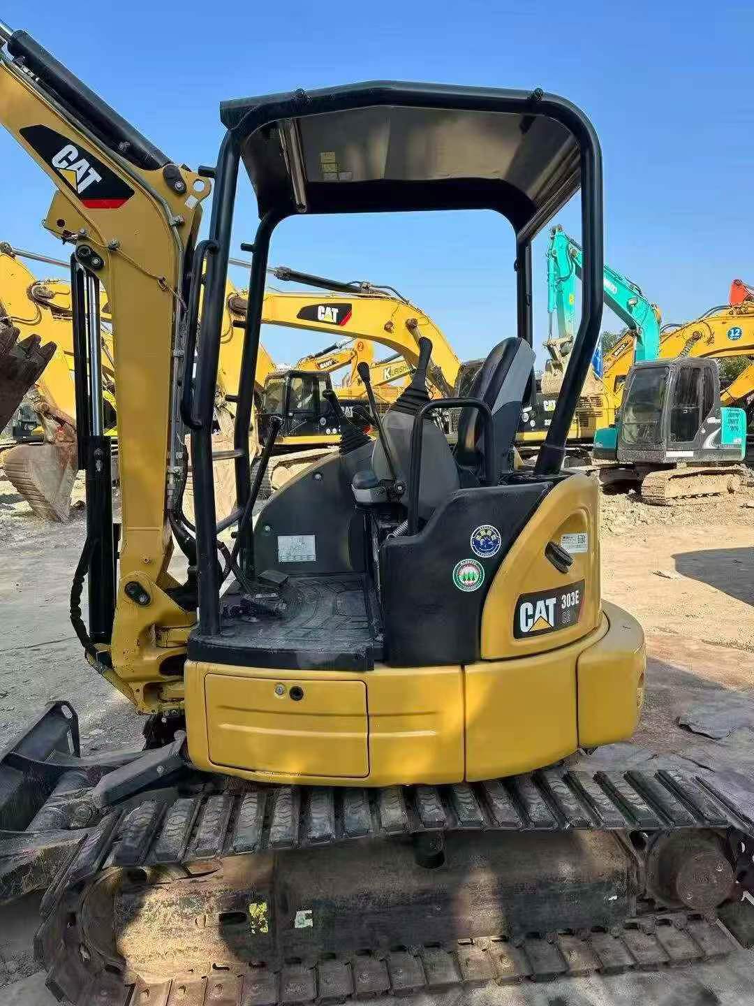 Acheter Pelle Caterpillar 303E d'occasion / 3