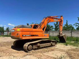 Buy Doosan DX260LC Used Excavator / 4 Buy Doosan DX260LC Used Excavator / 4