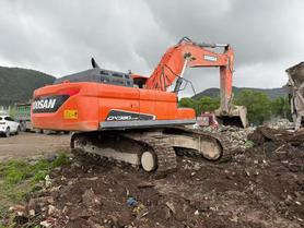 Buy Doosan DX380LC-5 Used Excavator / 2 Buy Doosan DX380LC-5 Used Excavator / 2
