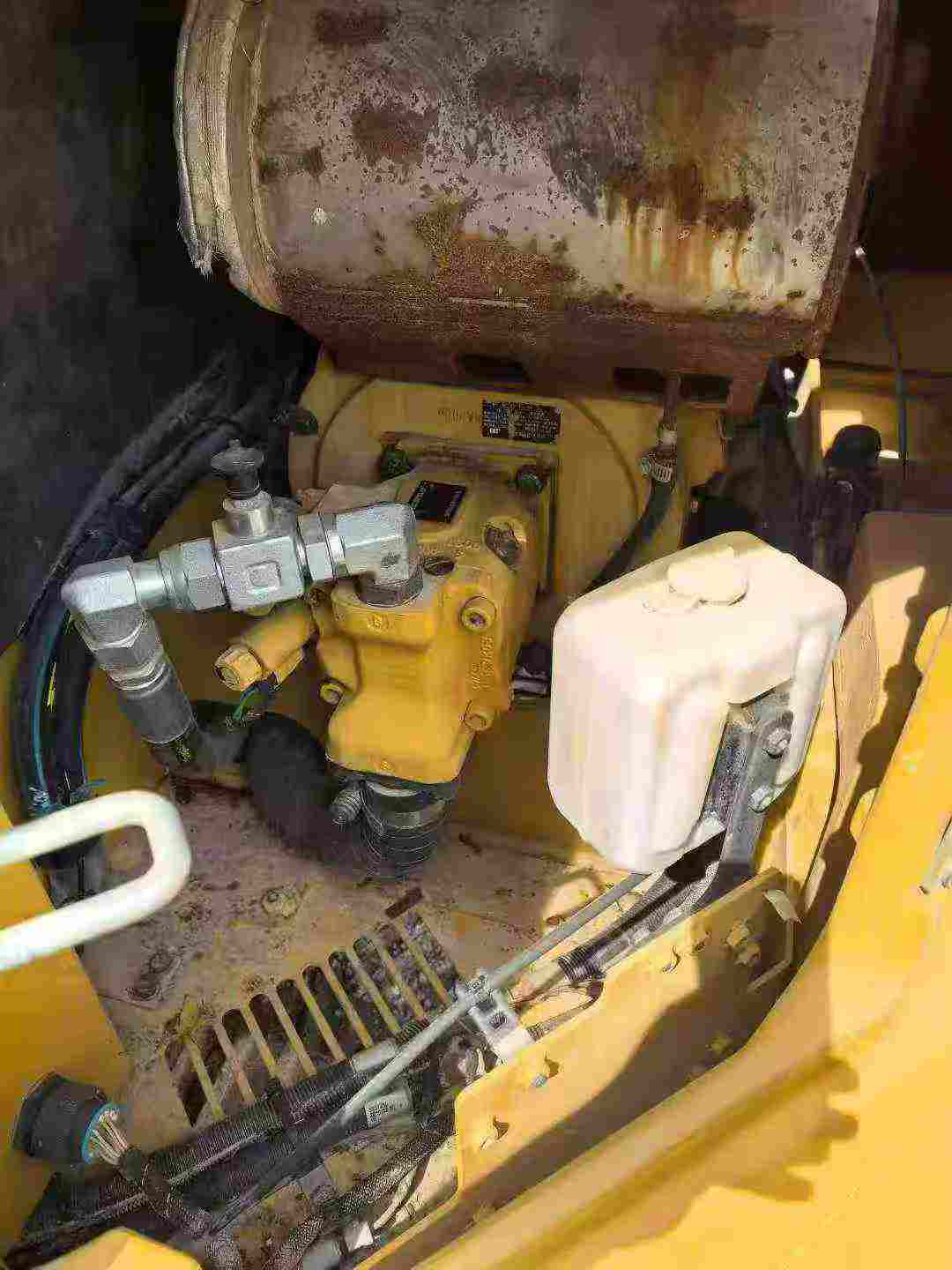 Buy Caterpillar 307B Used Excavator / 5
