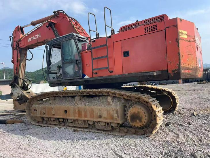 Buy Hitachi ZX670LC-5B Used Excavator / 1