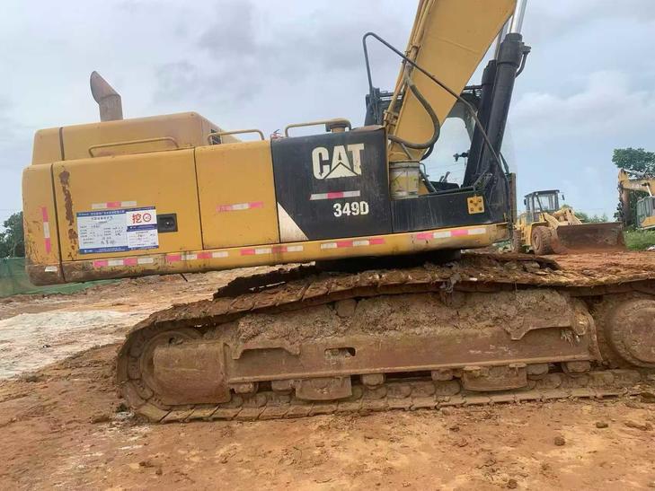 Buy Caterpillar 349E Used Excavator / 1