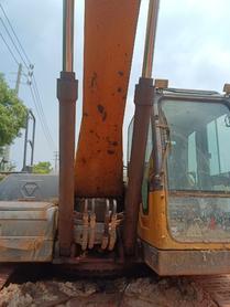 Buy XCMG XE270DK Used Excavator / 4 Buy XCMG XE270DK Used Excavator / 4