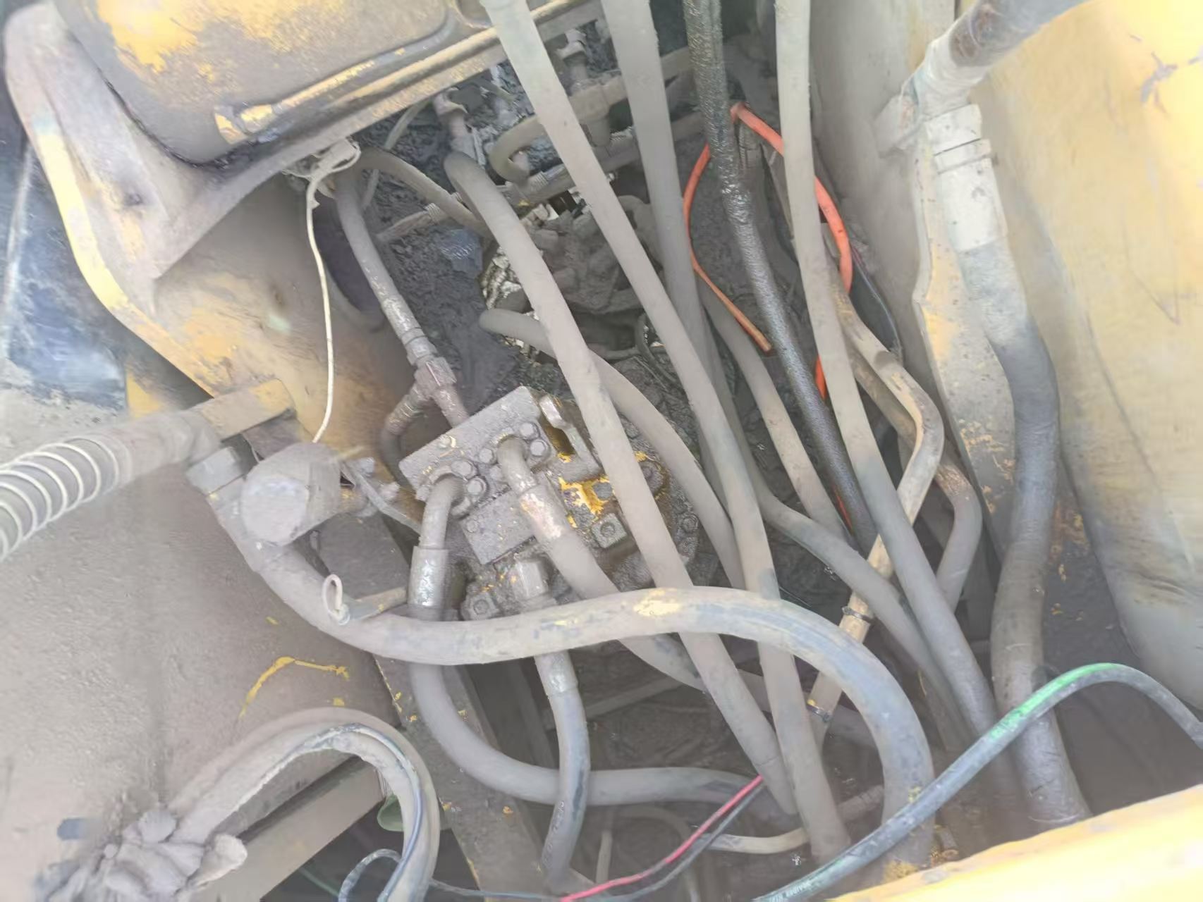 Buy Komatsu PC200 Used Excavator / 2