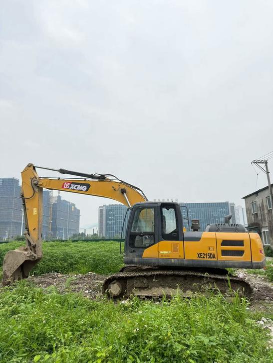 Buy XCMG XE215DA Used Excavator / 1
