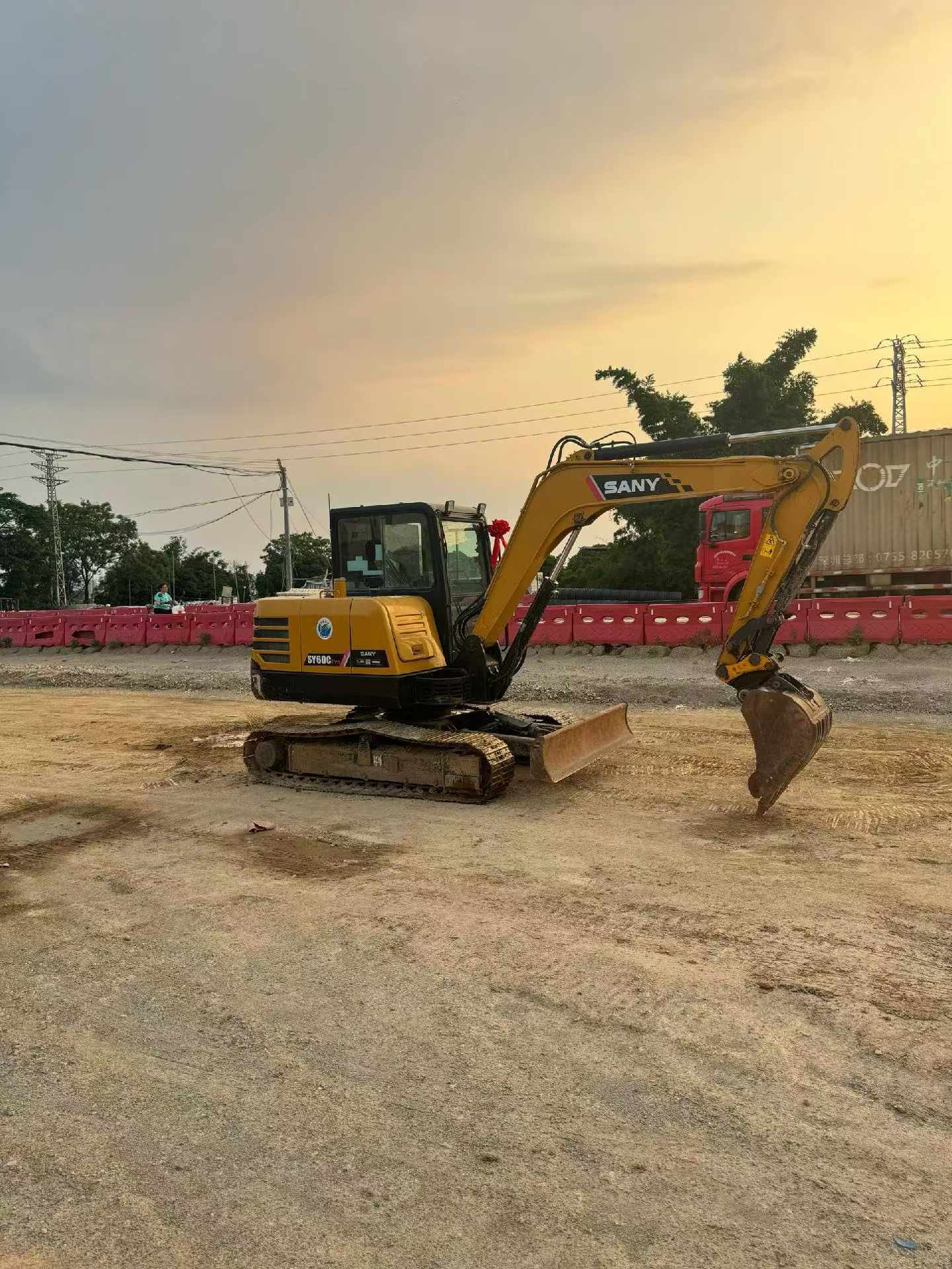 Buy Sany SY60 Used Excavator / 9