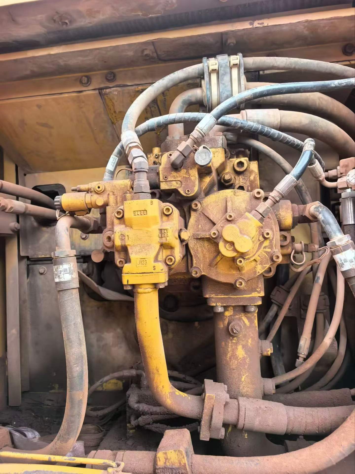 Buy Caterpillar 349E Used Excavator / 7