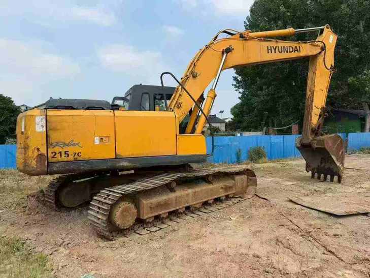 Buy Hyundai R215-7 Used Excavator / 1