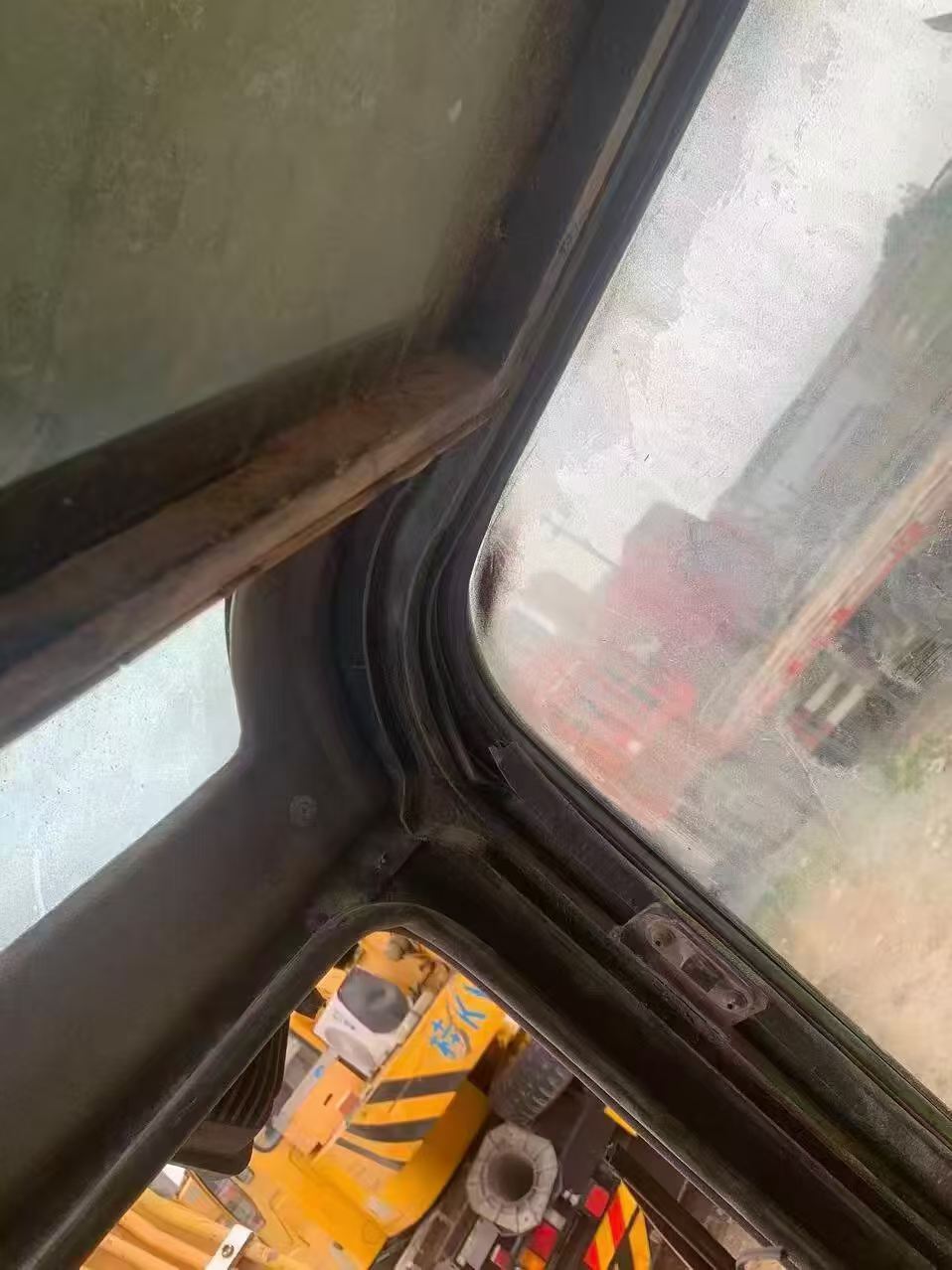 Купить Подержанный Экскаватор Komatsu PC220-1 / 4