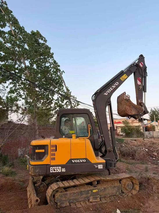 Buy Volvo EC55DAG Used Excavator / 1