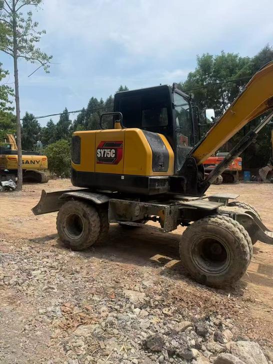 Buy Sany SY65C Used Excavator / 1