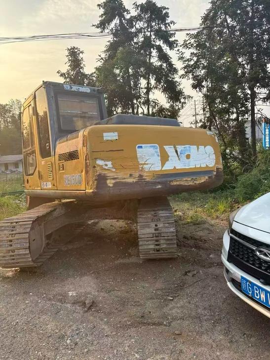 Buy XCMG XE135B Used Excavator / 1