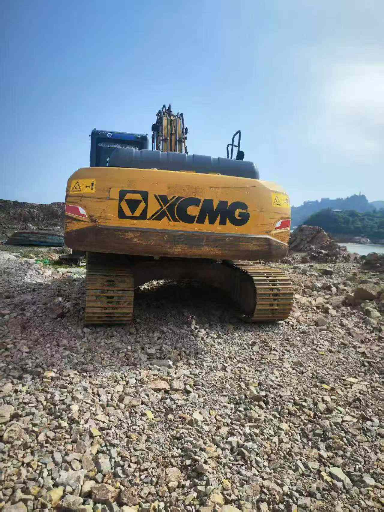 Buy XCMG XE215 Used Excavator / 8