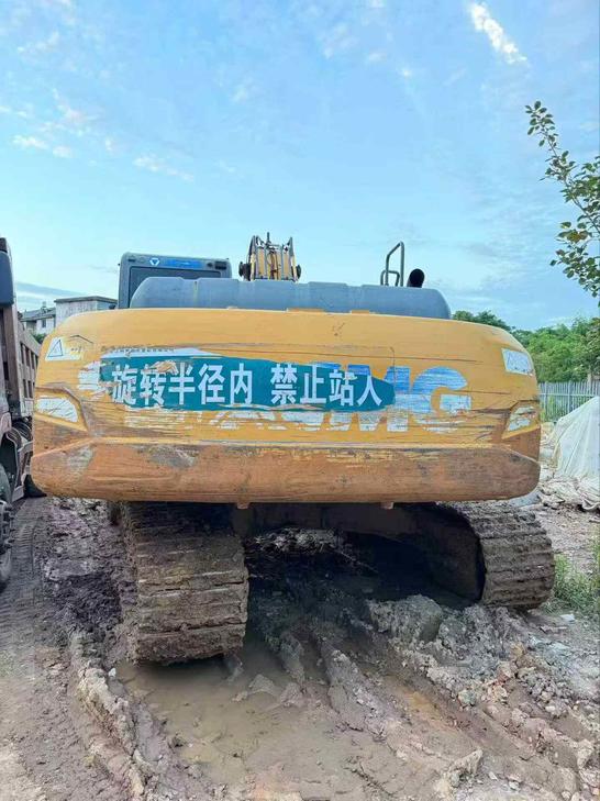 Buy XCMG XE200 Used Excavator / 1