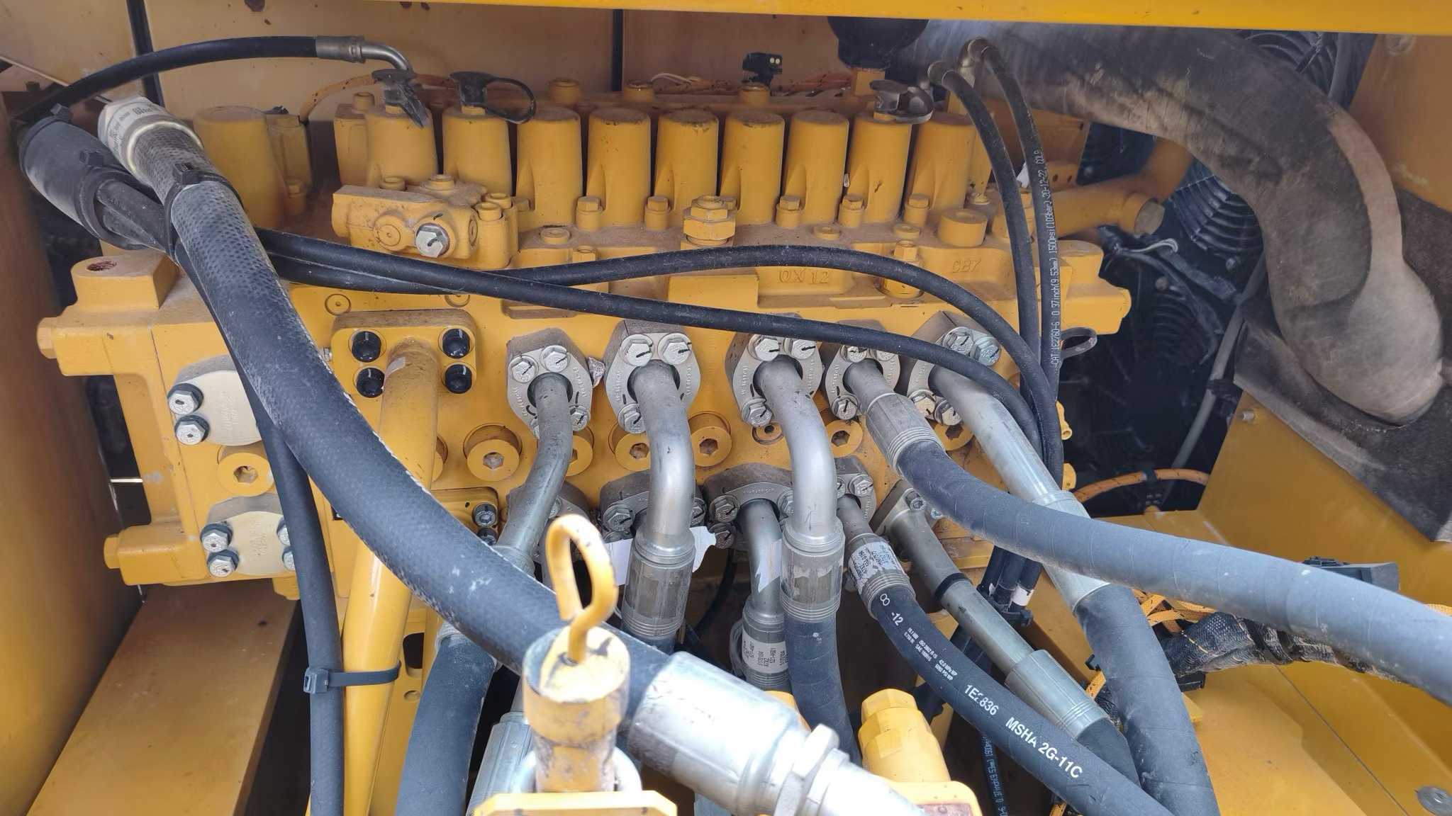 Buy Caterpillar 326DL Used Excavator / 8