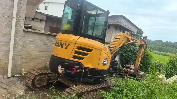 Buy Sany SY35C Used Excavator / 1