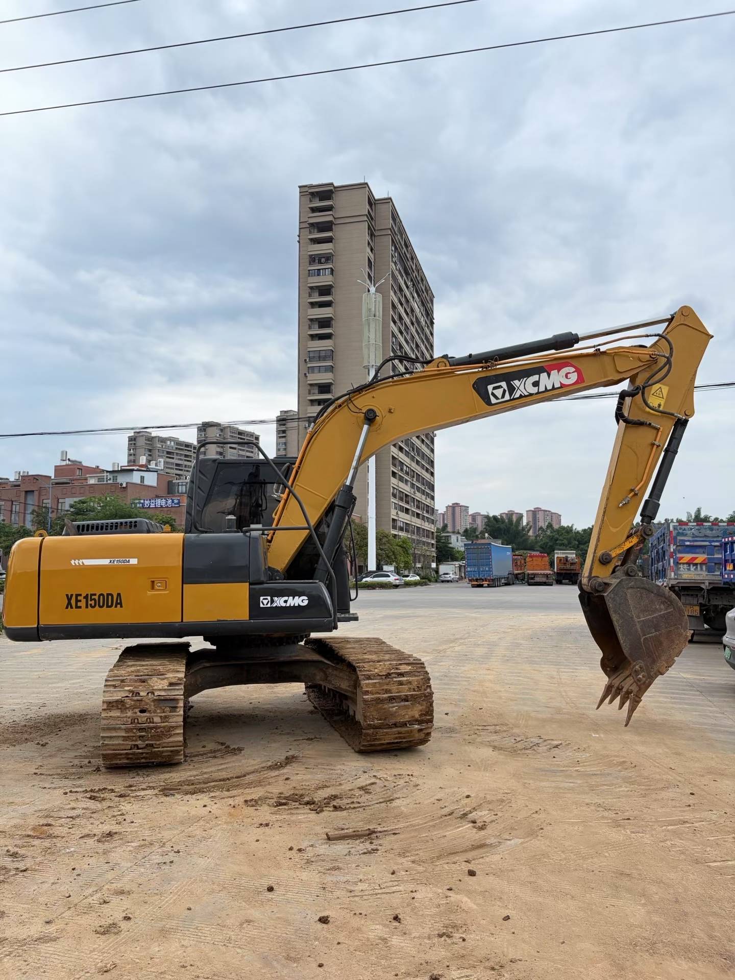 Buy XCMG XE150 Used Excavator / 3