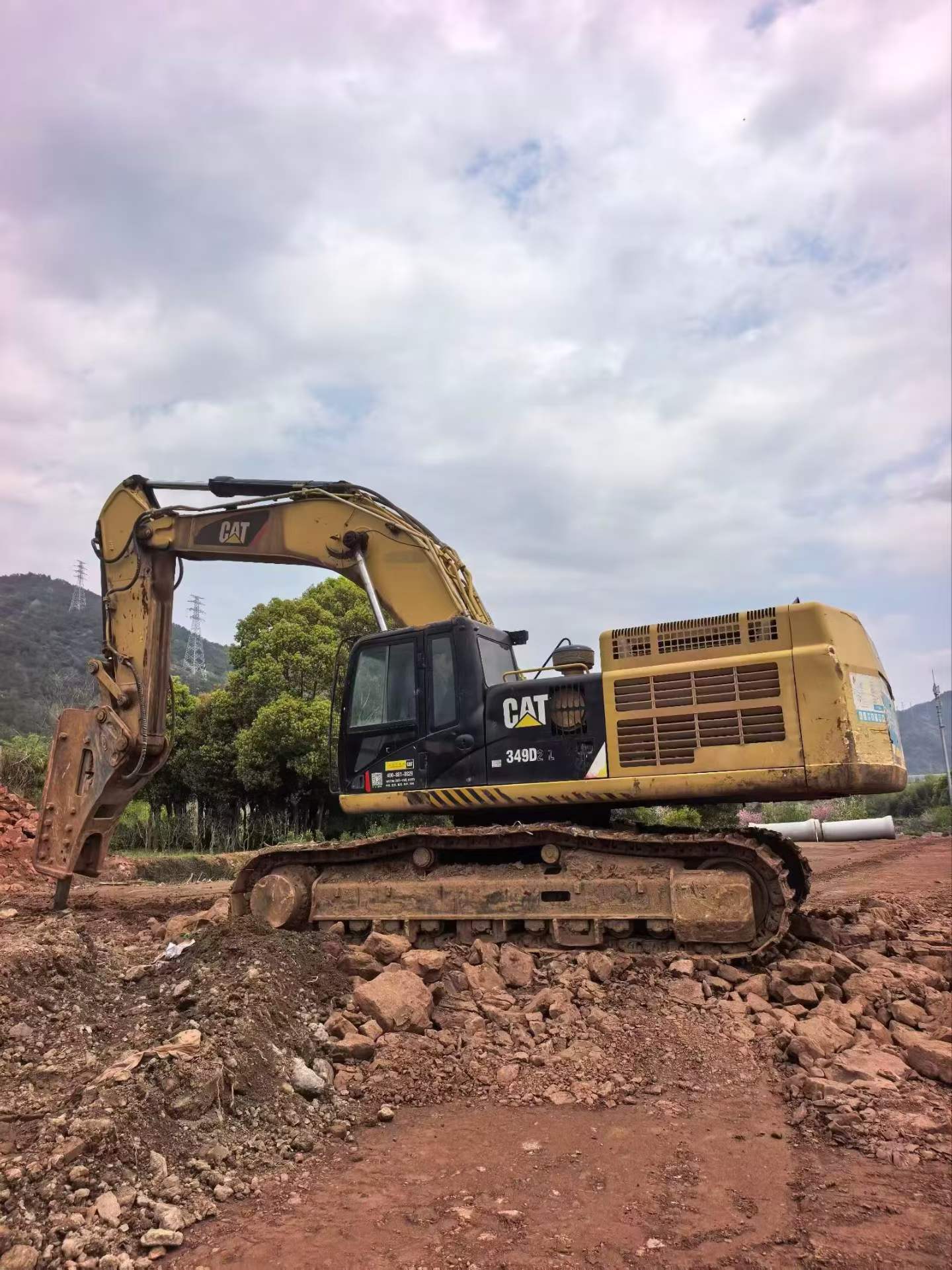 Buy Caterpillar 349E Used Excavator / 2