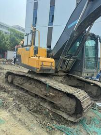 Buy Volvo EC210D Used Excavator / 4 Buy Volvo EC210D Used Excavator / 4