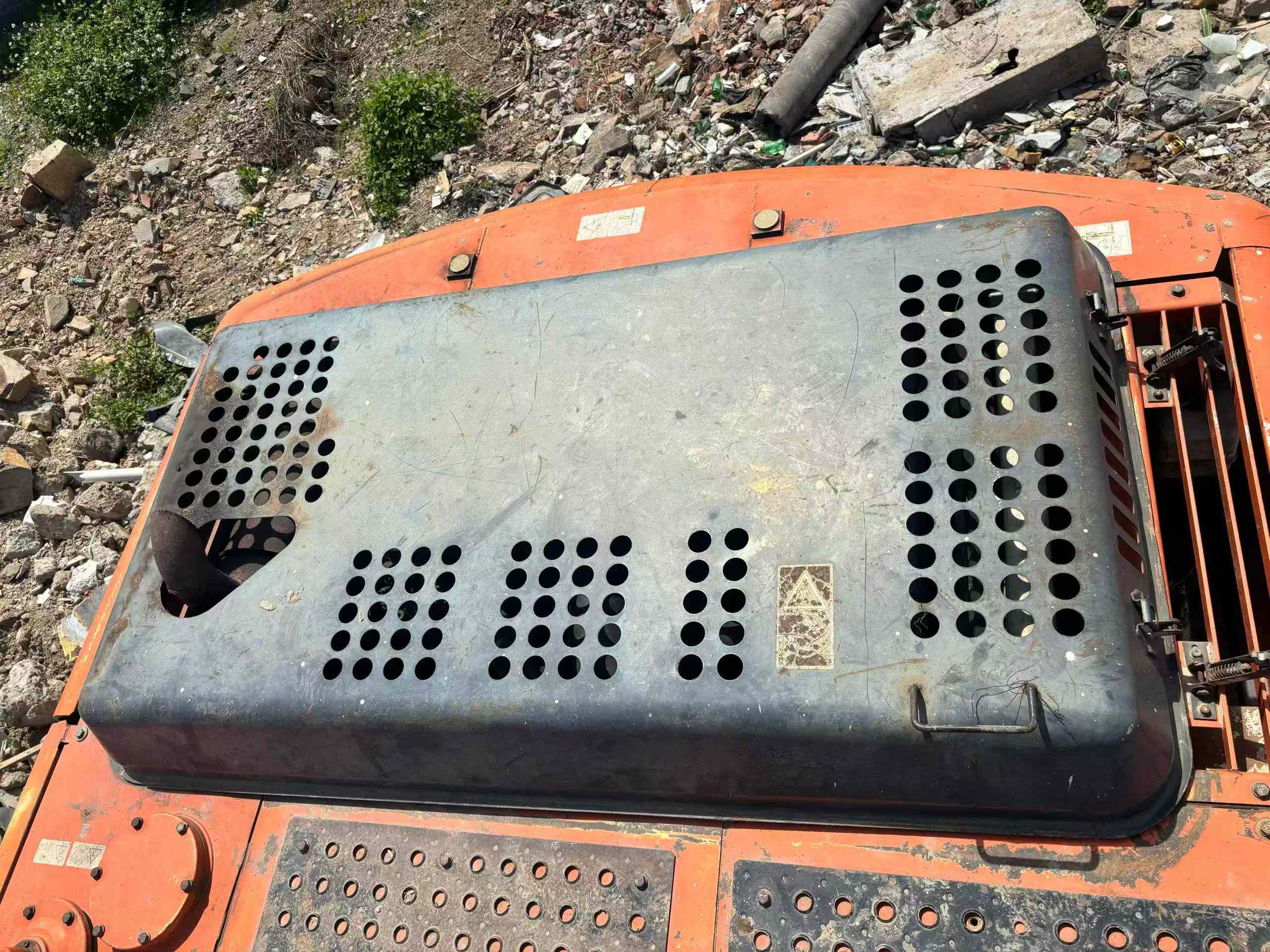 Buy Hitachi ZX200-3G Used Excavator / 6