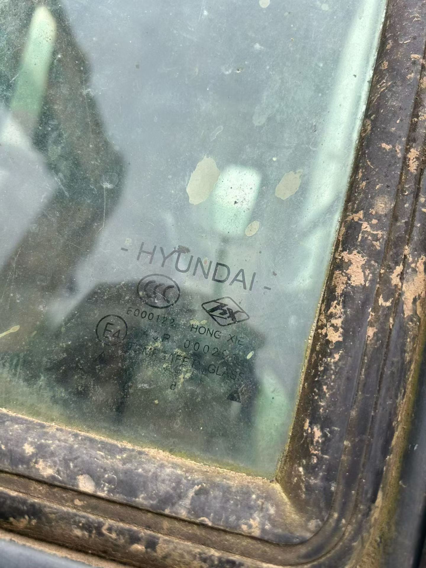 Buy Hyundai R110-7 Used Excavator / 8