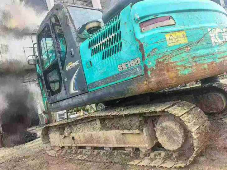Buy Kobelco SK130 Used Excavator / 1