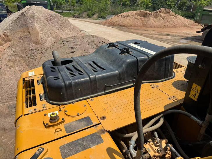 Buy Sany SY215C Used Excavator / 1