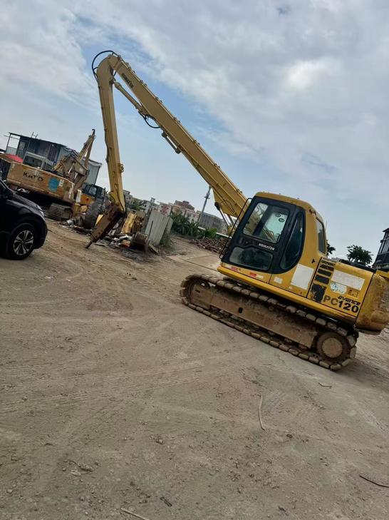 Buy Komatsu PC120-6 Used Excavator / 1